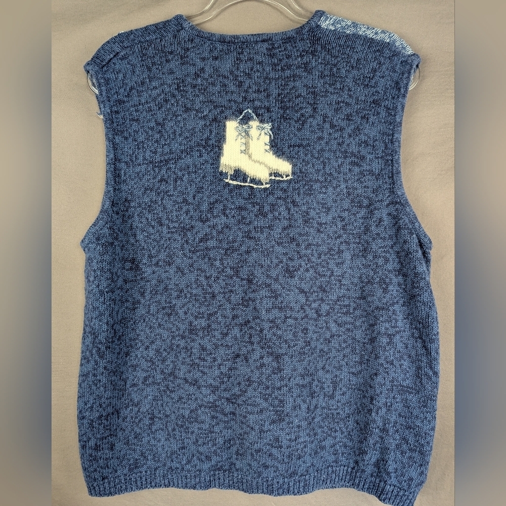 North Crest Sweater Vest Size 1X (14W/16W) Ice Skates, Trees, Snowflakes - Picture 3 of 14